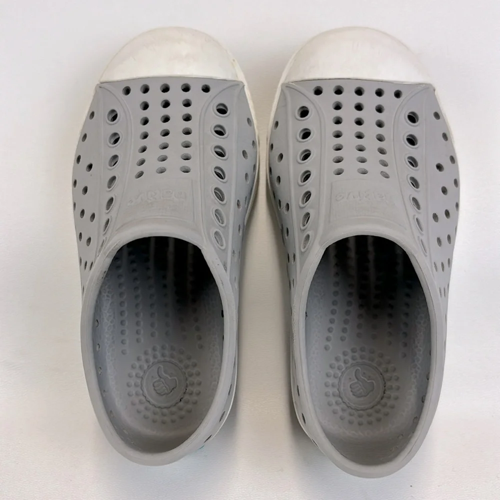 NATIVE Jefferson Gray SlipOn Water Shoes Kids Size C8